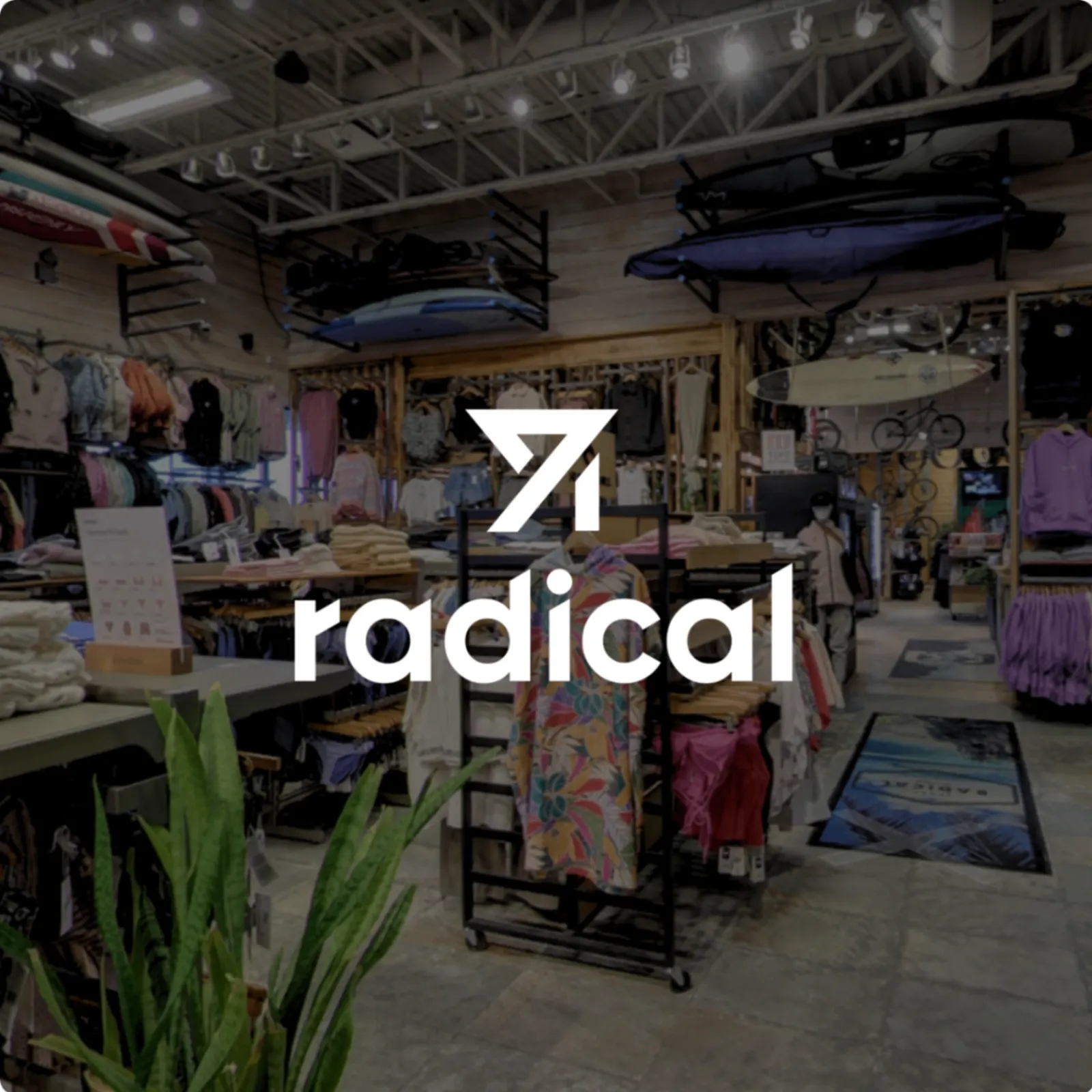 Radical — boutique de sports de glisse et lifestyle au Complexe Aloha